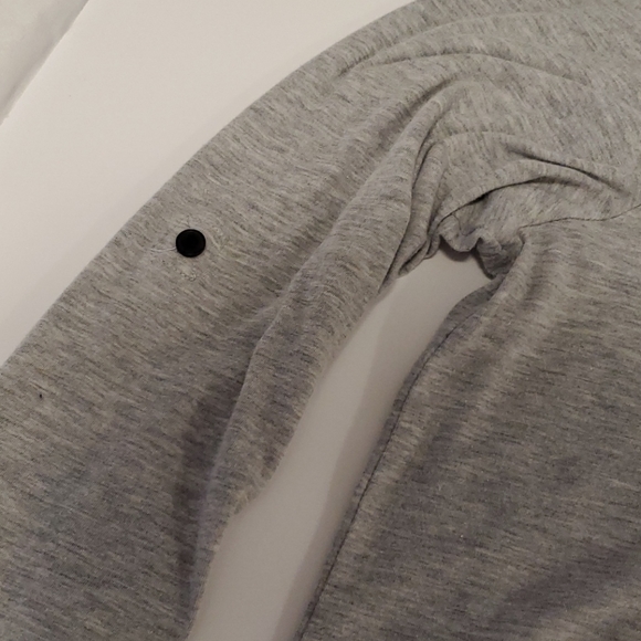 H&M Buttoned Long Sleeve - Picture 4 of 5